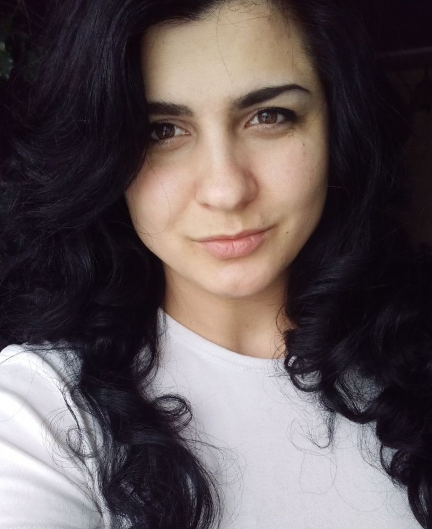 Викладач:  доктор філософії (PhD) Євтушенко Дар'я Сергіївна Кафедра: конституційного та адміністративного права, V навчальний корпус, аудиторія 110 Телефон: (061) 228-76-16,  228-76-17 Інші засоби зв’язку: Moodle (форум курсу, приватні повідомлення) E-mail: daryakremova@gmail.com